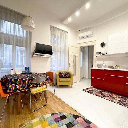 Rainbow Pearl Apartment At St Stephen' S Basilica Βουδαπέστη Εξωτερικό φωτογραφία