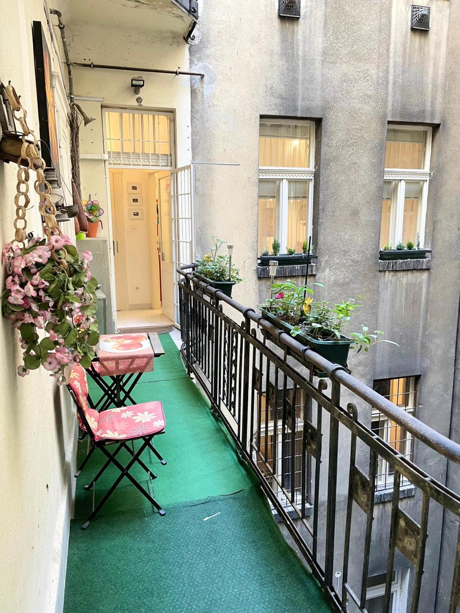 Rainbow Pearl Apartment At St Stephen' S Basilica Βουδαπέστη Εξωτερικό φωτογραφία