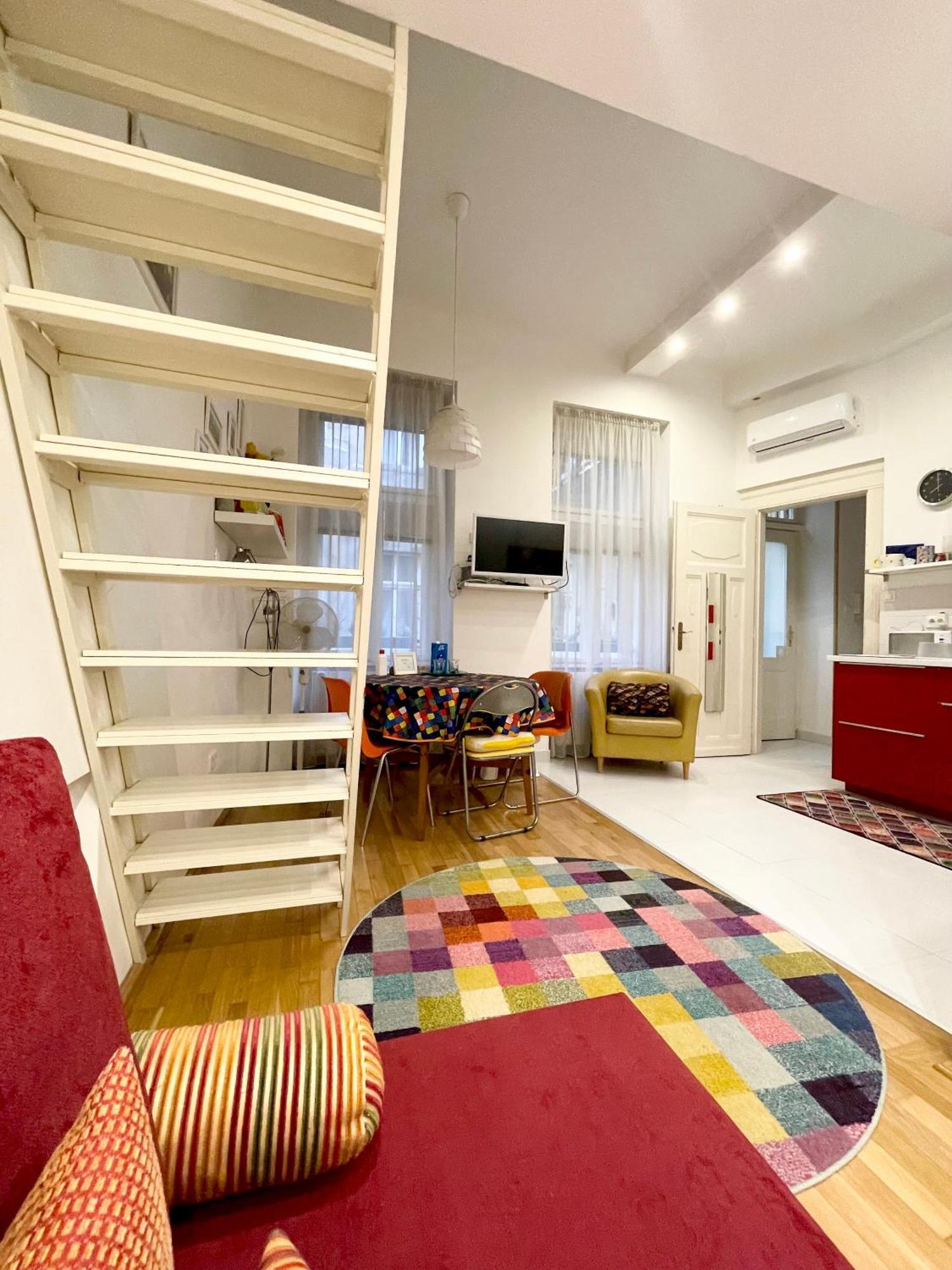 Rainbow Pearl Apartment At St Stephen' S Basilica Βουδαπέστη Εξωτερικό φωτογραφία